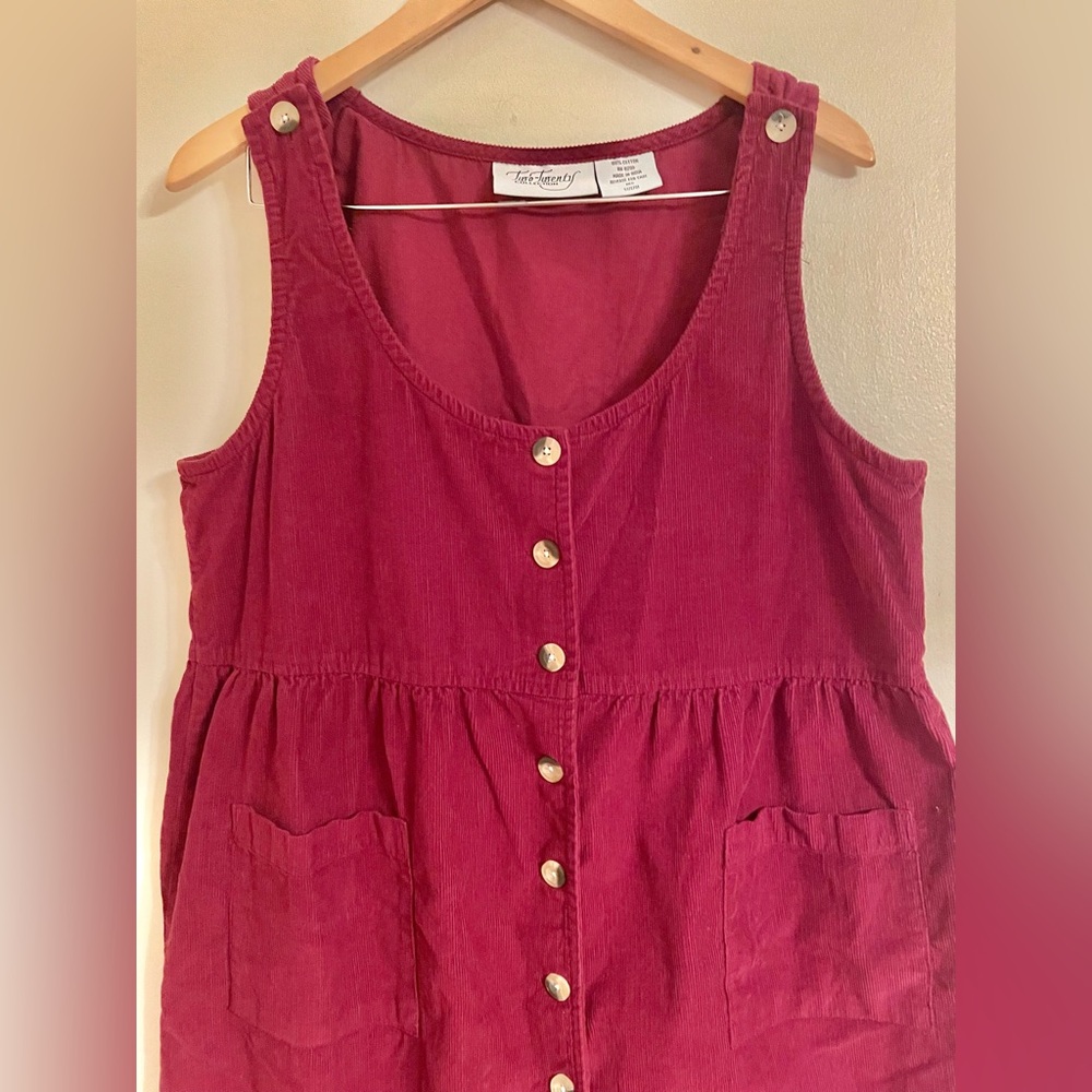Two-Twenty Collection Size Medium Red Corduroy Jumper Cottage Core Vintage- EUC - Picture 3 of 8